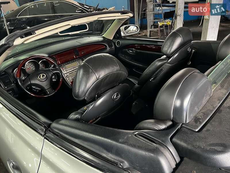 Кабріолет Lexus SC 2002 в Києві