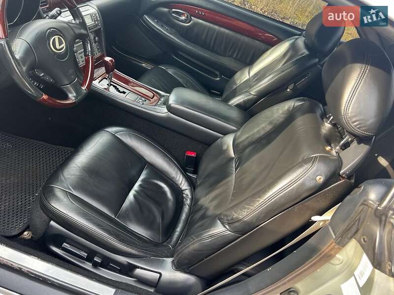 Кабріолет Lexus SC 2002 в Києві