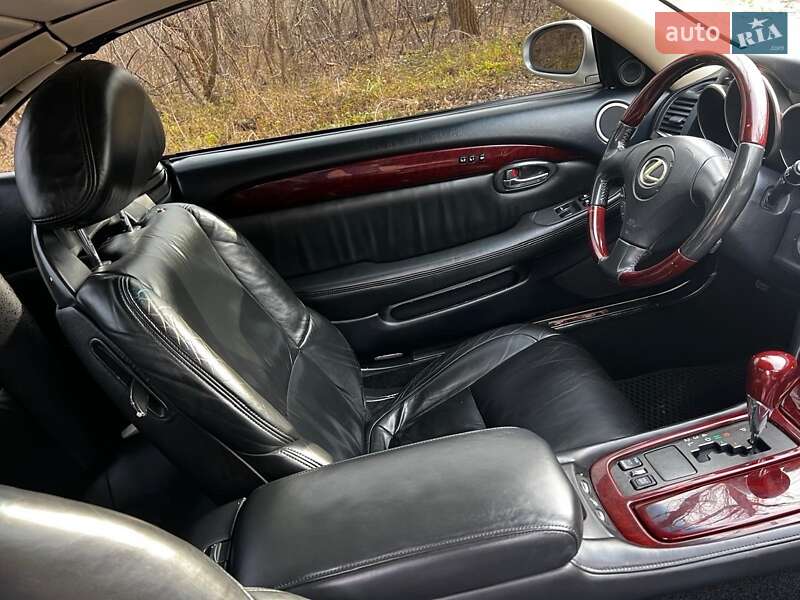 Кабріолет Lexus SC 2002 в Києві