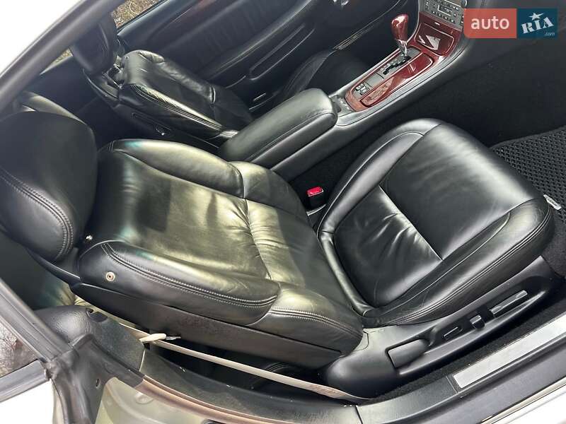 Кабріолет Lexus SC 2002 в Києві