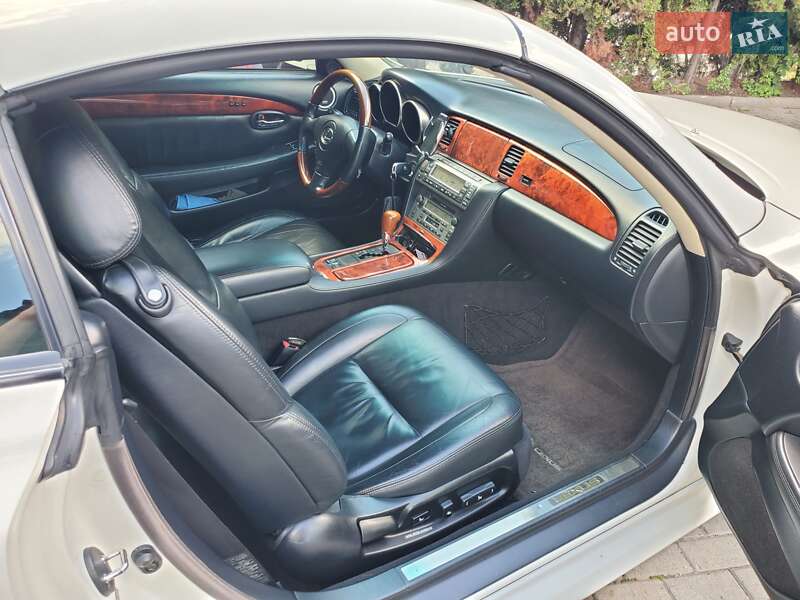 Кабриолет Lexus SC 2005 в Львове