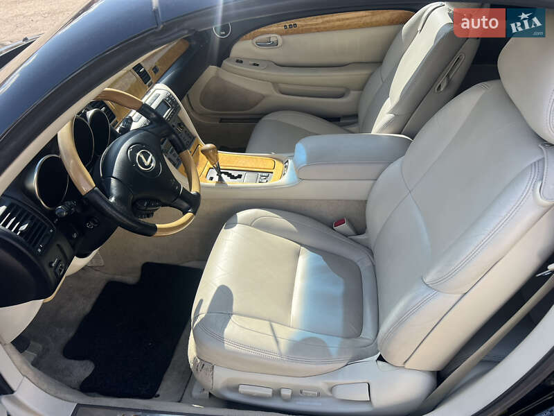 Кабріолет Lexus SC 2004 в Житомирі