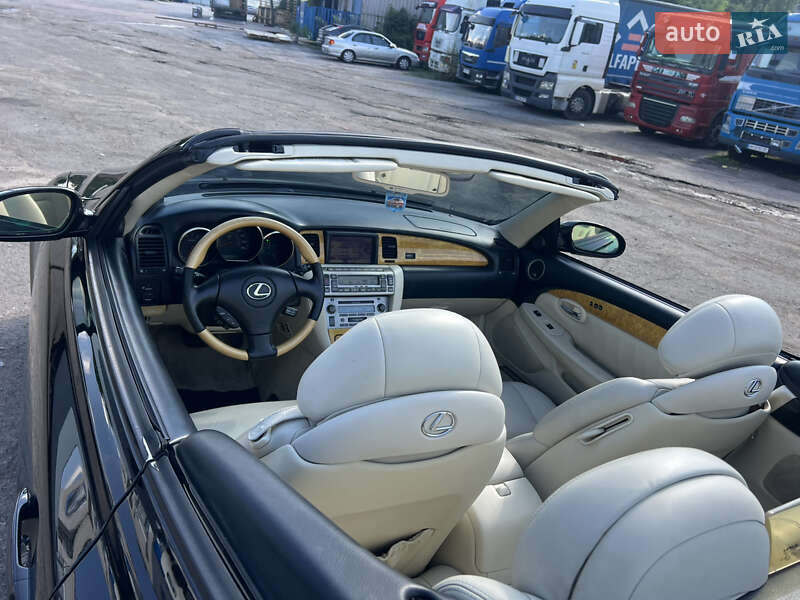 Кабріолет Lexus SC 2004 в Житомирі