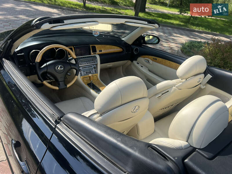 Кабріолет Lexus SC 2004 в Житомирі