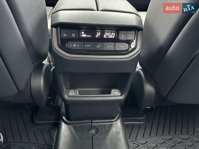 Позашляховик / Кросовер Lexus TX 2024 в Києві