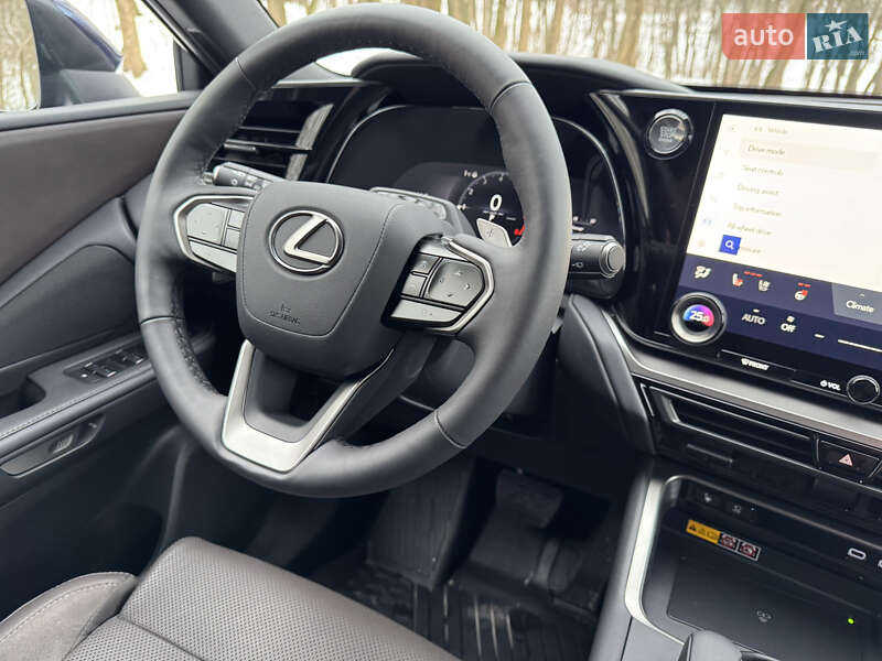 Позашляховик / Кросовер Lexus TX 2024 в Києві
