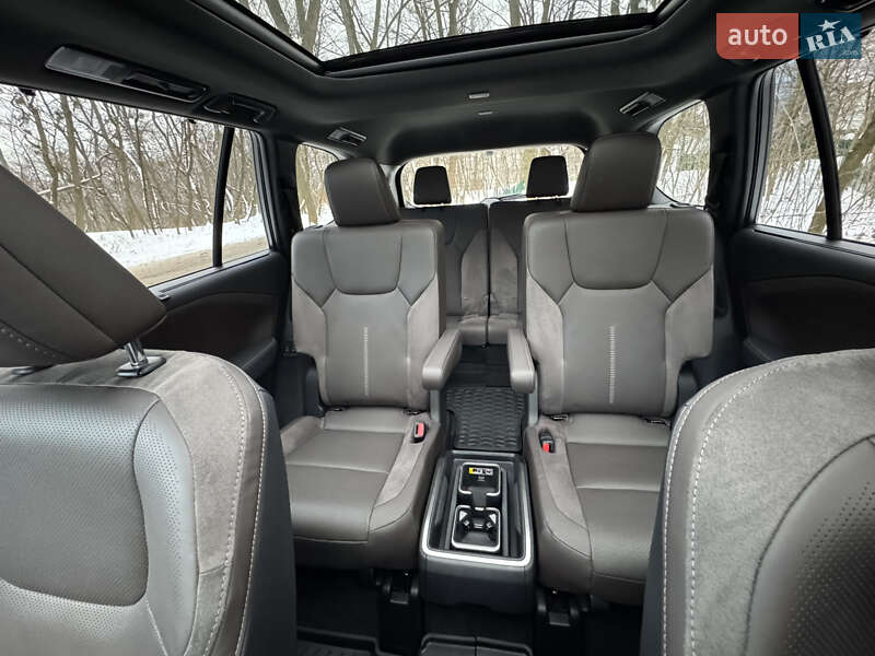 Позашляховик / Кросовер Lexus TX 2024 в Києві