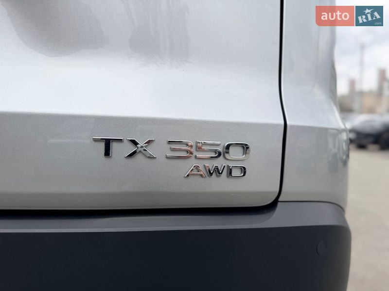 Позашляховик / Кросовер Lexus TX 2024 в Києві
