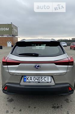 Внедорожник / Кроссовер Lexus UX 2020 в Киеве