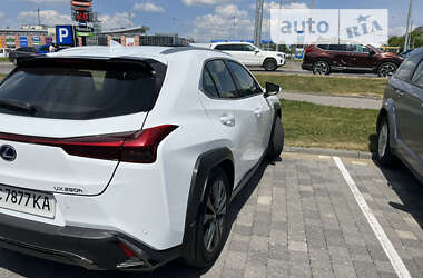 Внедорожник / Кроссовер Lexus UX 2020 в Львове