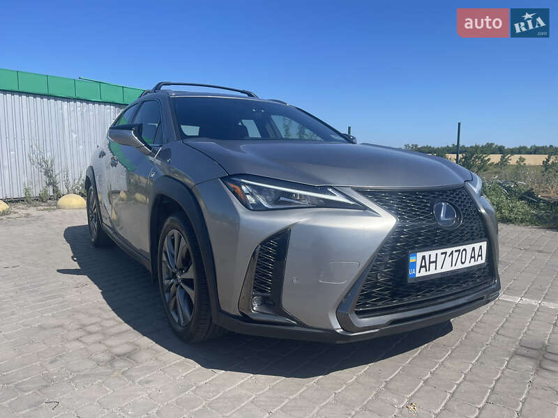 Lexus UX 2019