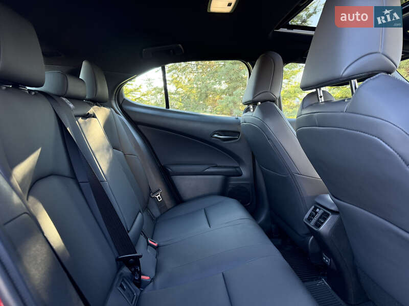 Позашляховик / Кросовер Lexus UX 2022 в Одесі