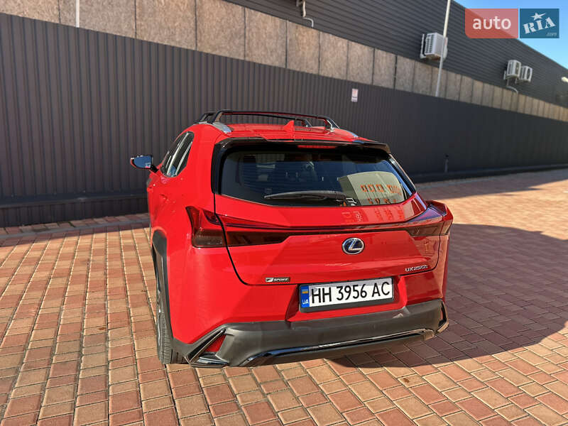 Позашляховик / Кросовер Lexus UX 2019 в Одесі