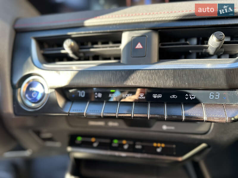 Позашляховик / Кросовер Lexus UX 2019 в Одесі