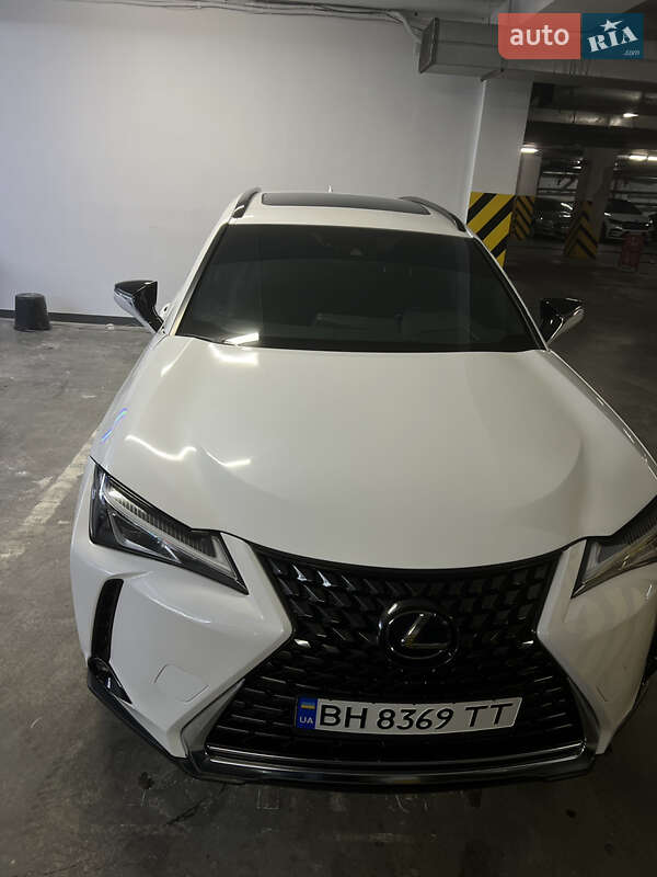 Позашляховик / Кросовер Lexus UX 2019 в Одесі