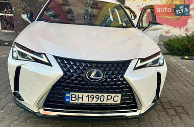Внедорожник / Кроссовер Lexus UX 2020 в 