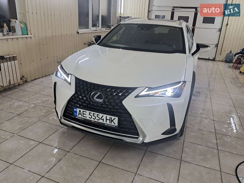 Внедорожник / Кроссовер Lexus UX 2020 в Кривом Роге