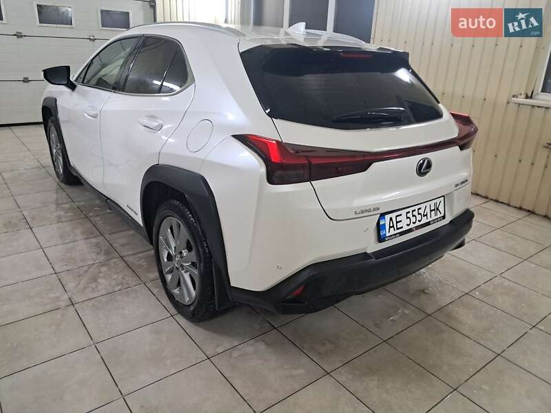 Внедорожник / Кроссовер Lexus UX 2020 в Кривом Роге