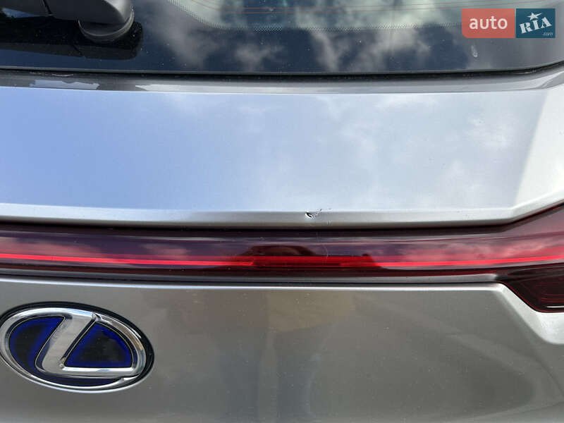 Внедорожник / Кроссовер Lexus UX 2020 в Киеве