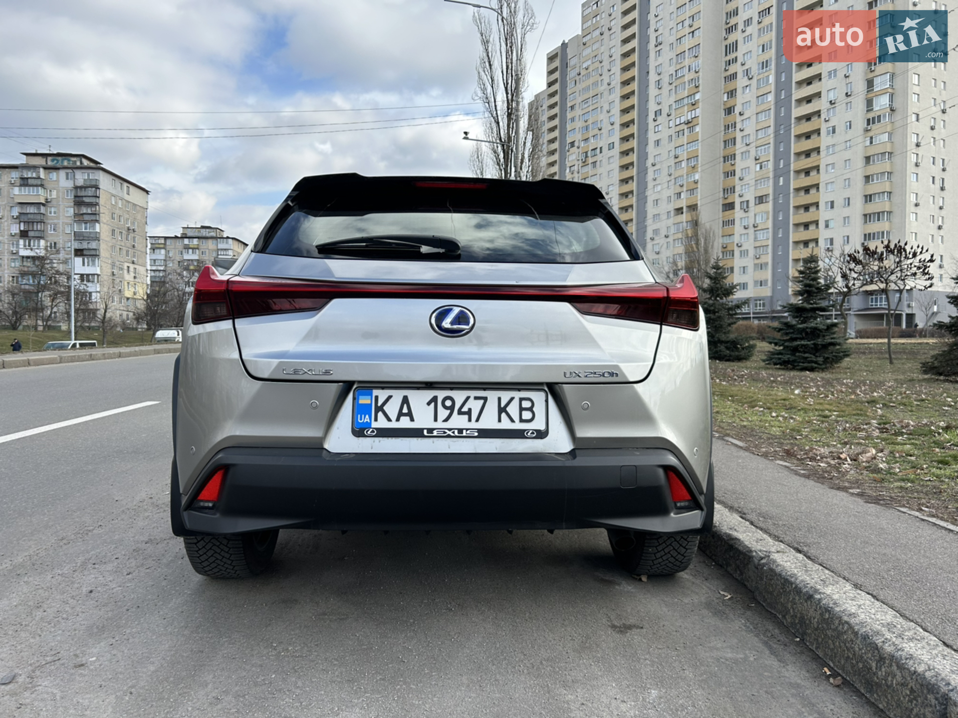 2020 Lexus UX - мініатюра 3