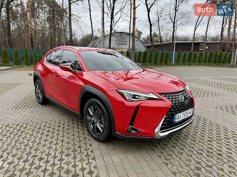 Lexus UX 2019