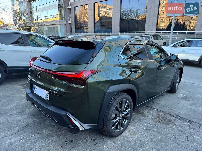 Внедорожник / Кроссовер Lexus UX 2022 в Киеве