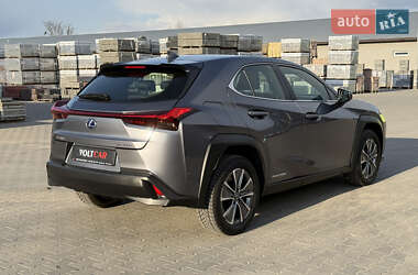 Внедорожник / Кроссовер Lexus UX 2020 в 