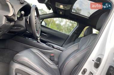 Внедорожник / Кроссовер Lexus UX 2018 в 