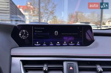 Позашляховик / Кросовер Lexus UX 2021 в 