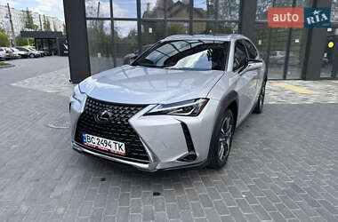 Внедорожник / Кроссовер Lexus UX 2020 в 