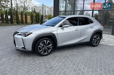 Внедорожник / Кроссовер Lexus UX 2020 в 