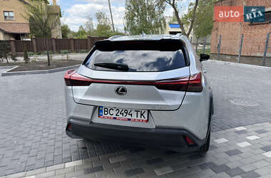 Внедорожник / Кроссовер Lexus UX 2020 в 