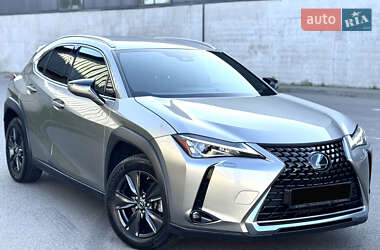 Внедорожник / Кроссовер Lexus UX 2019 в Киеве