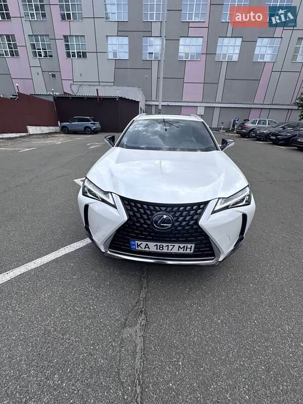 Внедорожник / Кроссовер Lexus UX 2019 в Киеве