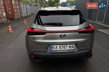 Позашляховик / Кросовер Lexus UX 2021 в 