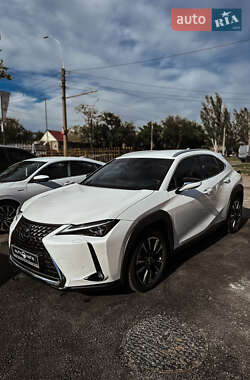 Внедорожник / Кроссовер Lexus UX 2021 в 