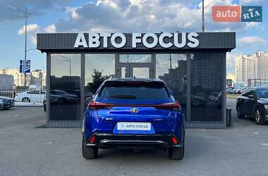 Внедорожник / Кроссовер Lexus UX 2020 в 