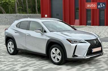 Внедорожник / Кроссовер Lexus UX 2020 в 