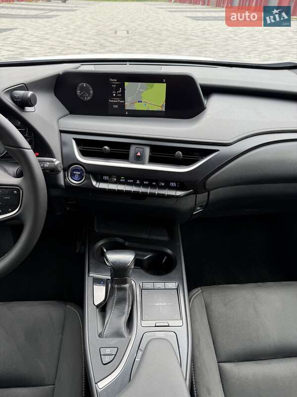 Позашляховик / Кросовер Lexus UX 2020 в Львові фото 29 Позашляховик / Кросовер Lexus UX 2020 в Львові