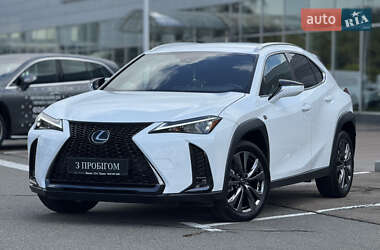 Внедорожник / Кроссовер Lexus UX 2022 в 