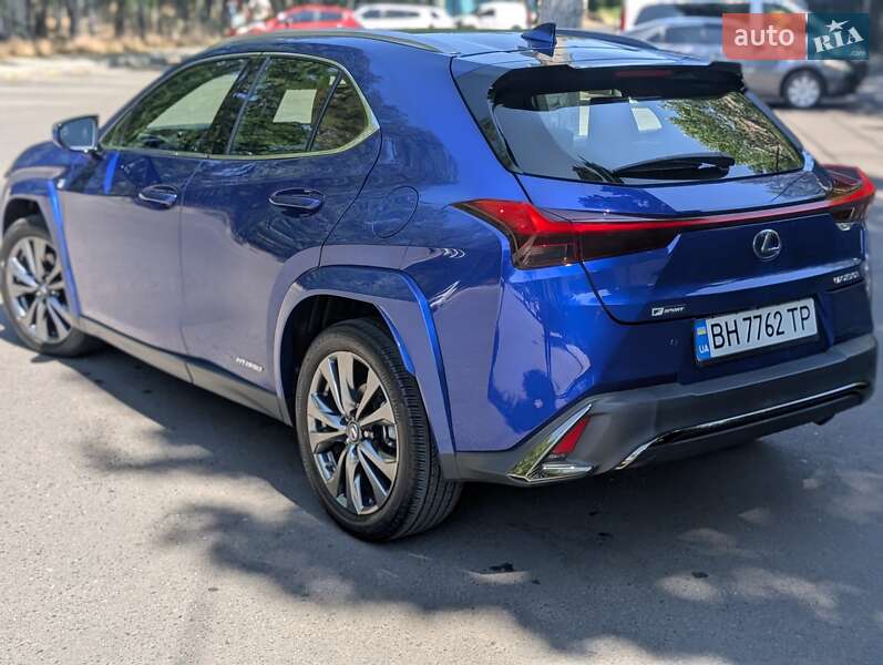 Позашляховик / Кросовер Lexus UX 2019 в Одесі фото 39 Позашляховик / Кросовер Lexus UX 2019 в Одесі