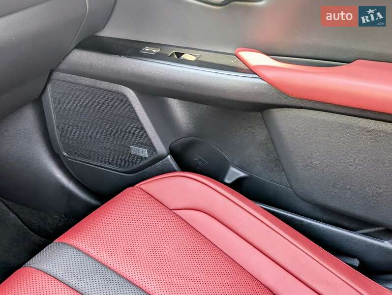 Позашляховик / Кросовер Lexus UX 2019 в Одесі фото 42 Позашляховик / Кросовер Lexus UX 2019 в Одесі