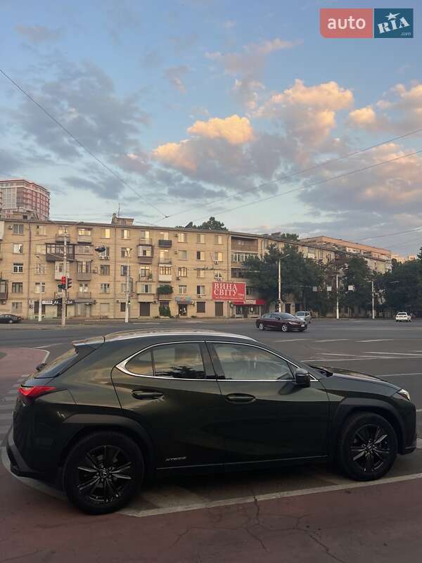 Внедорожник / Кроссовер Lexus UX 2020 в Одессе