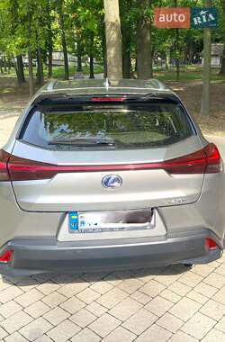 Позашляховик / Кросовер Lexus UX 2019 в 