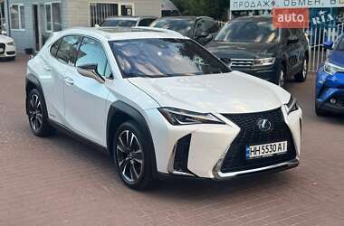 Внедорожник / Кроссовер Lexus UX 2019 в 
