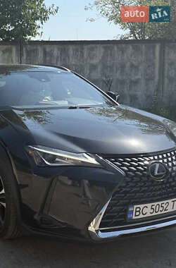Позашляховик / Кросовер Lexus UX 2020 в 