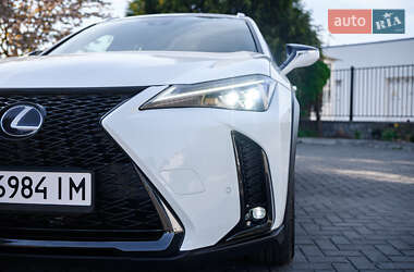 Внедорожник / Кроссовер Lexus UX 2019 в Ровно