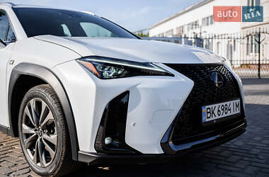 Внедорожник / Кроссовер Lexus UX 2019 в Ровно