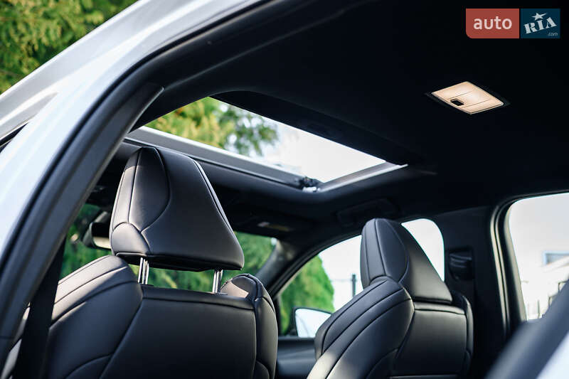 Внедорожник / Кроссовер Lexus UX 2019 в Ровно
