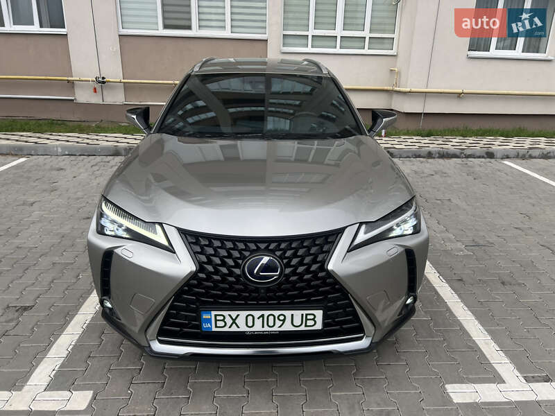 Позашляховик / Кросовер Lexus UX 2020 в Хмельницькому